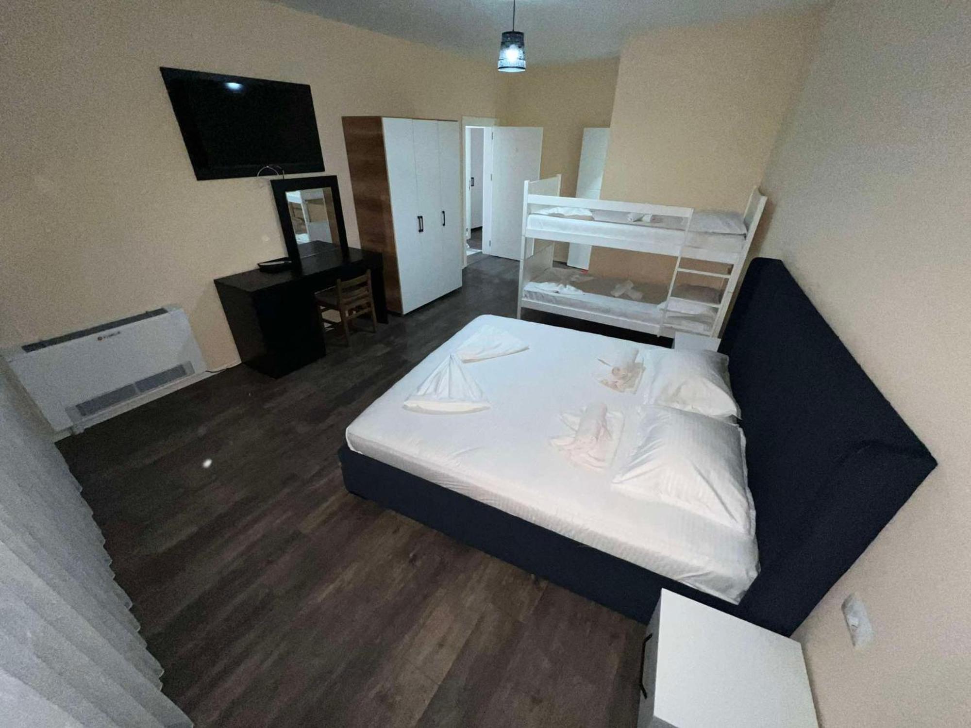Hotel & Restaurant Frida Gjakova Dış mekan fotoğraf